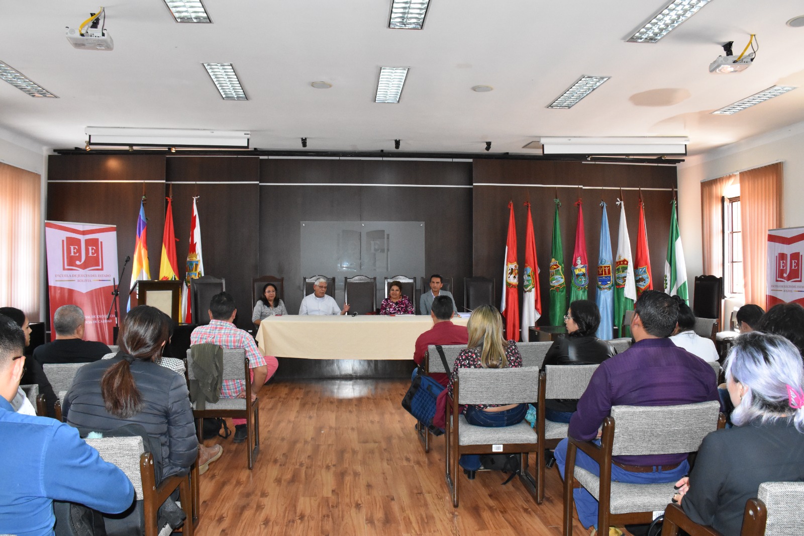 LA ESCUELA DE JUECES DEL ESTADO CONCLUYÓ CON EL SÉPTIMO TALLER PRESENCIAL DEL TERCER CURSO DE FORMACIÓN Y ESPECIALIZACIÓN JUDICIAL EN ÁREA ORDINARIA.